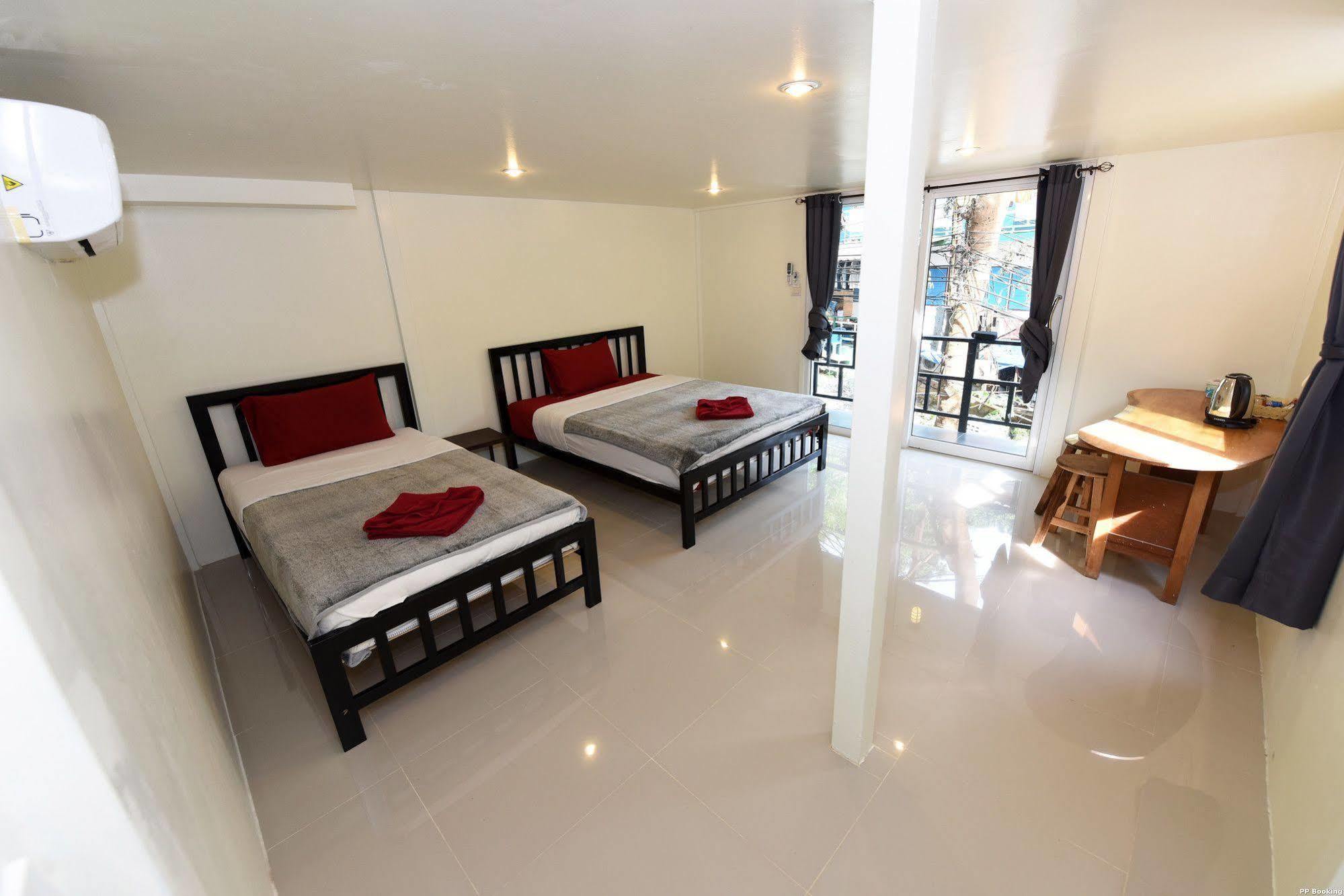 קו פי פי Kitty Guesthouse מראה חיצוני תמונה